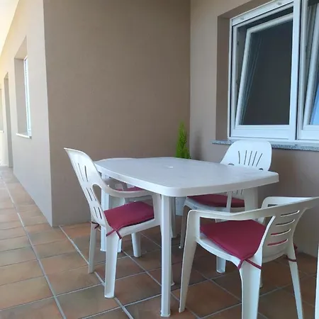 Alojamiento Nuevo Con Vistas En * فينيستيري